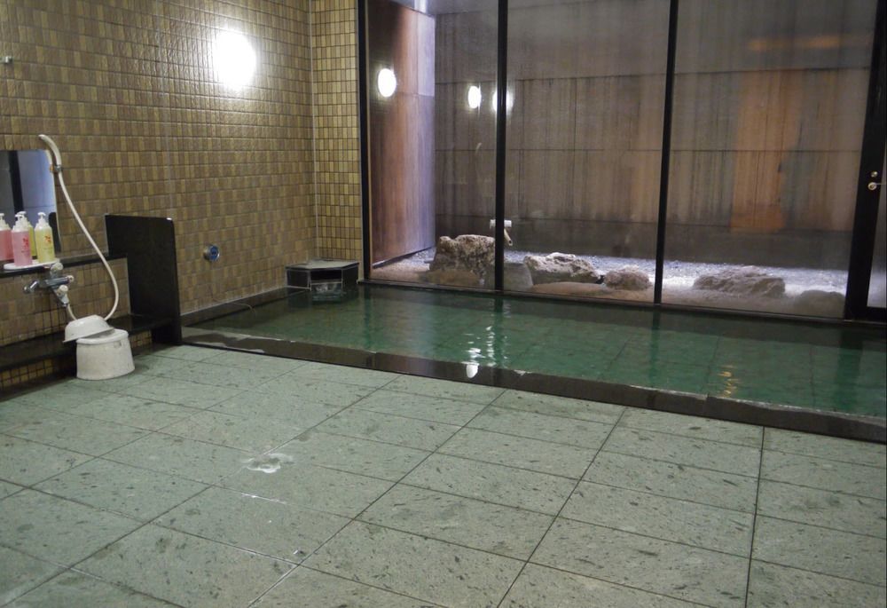 Hotel Route-Inn Sapporo Kitayojo Bagian luar foto