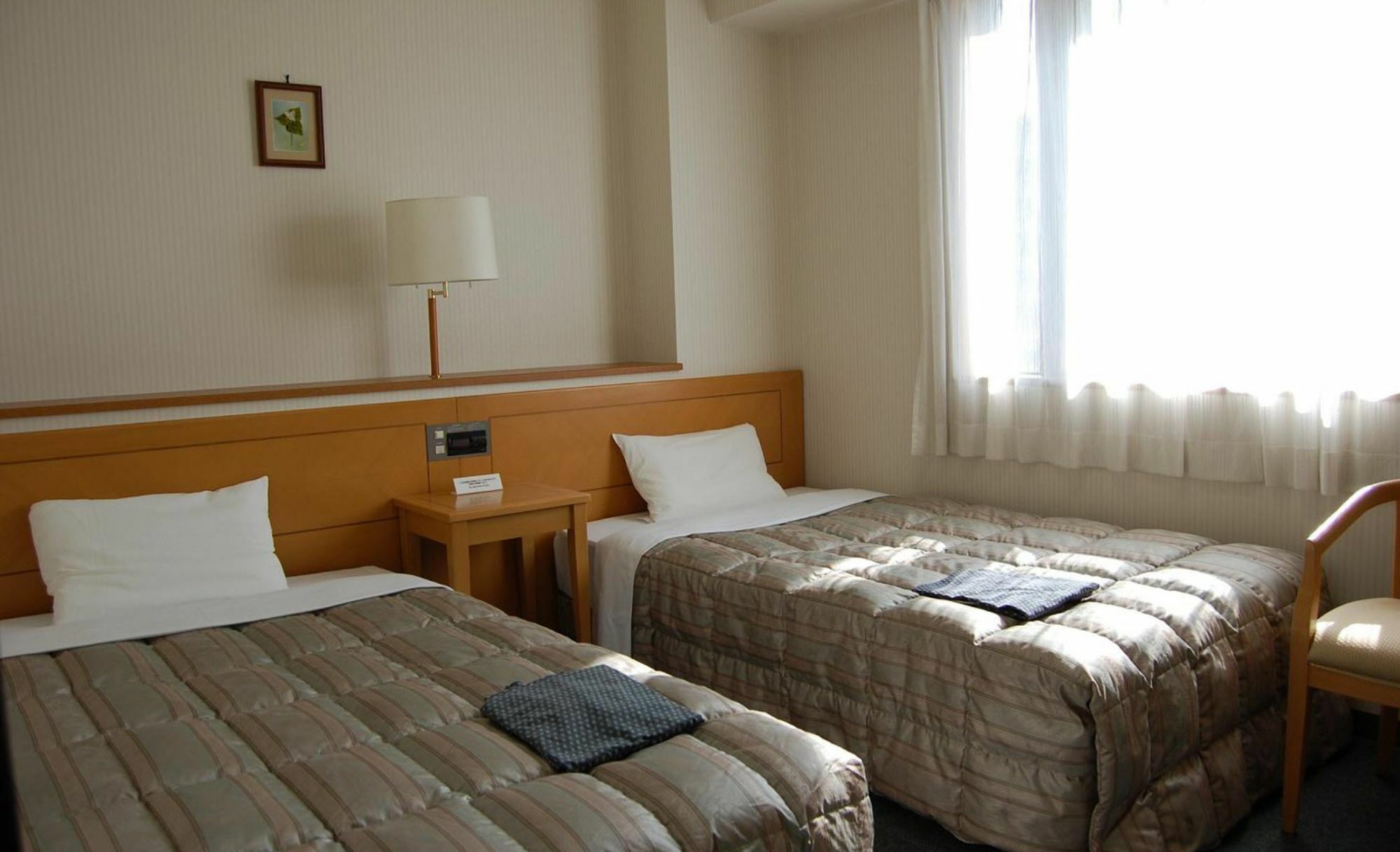 Hotel Route-Inn Sapporo Kitayojo Bagian luar foto